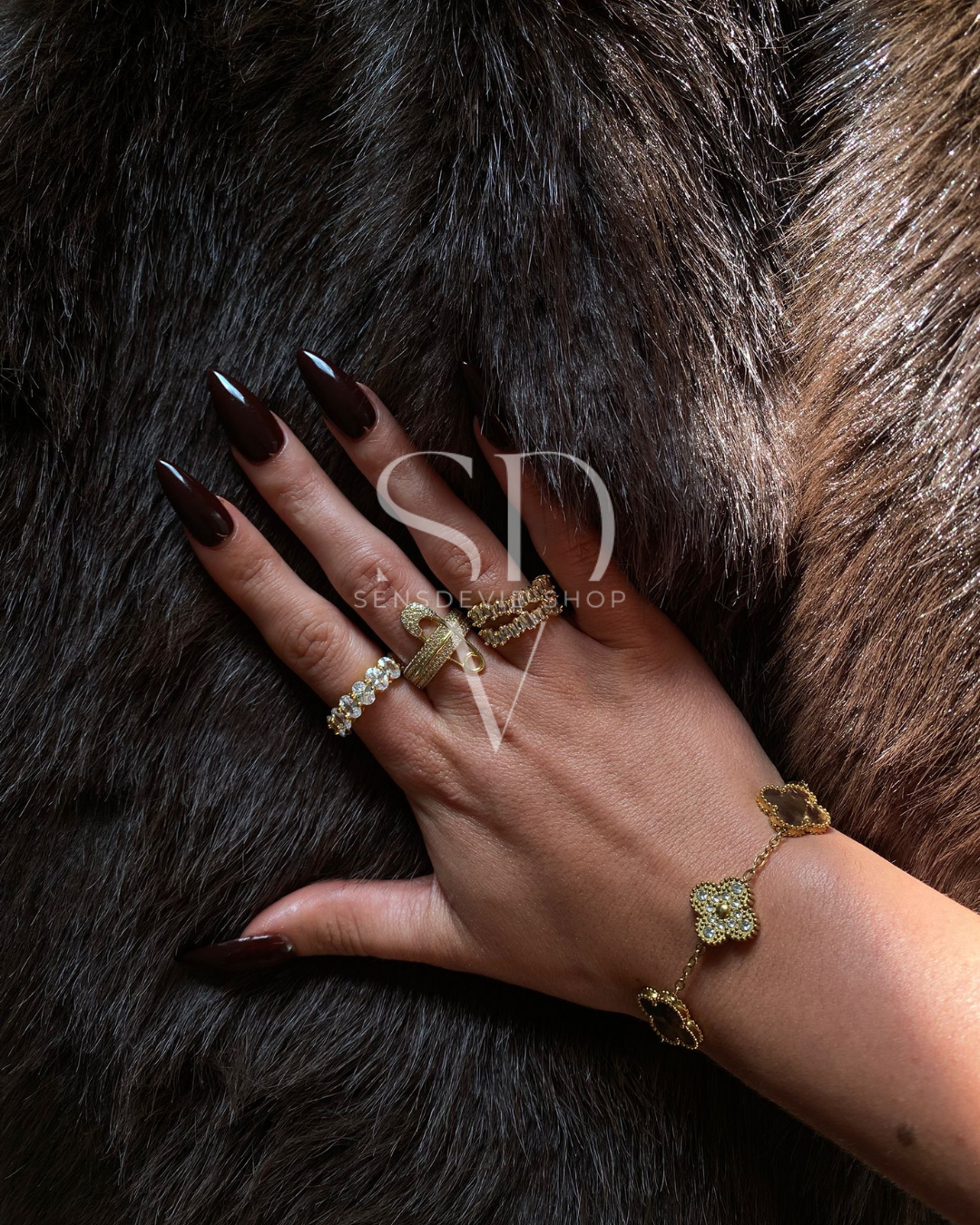 Sterling Silber Ring mit großen ovalen Zirkonia