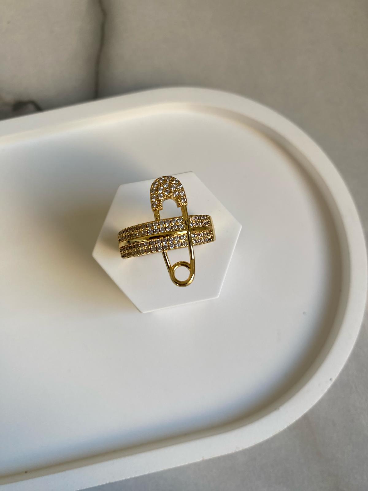 Petite Riviera Ring